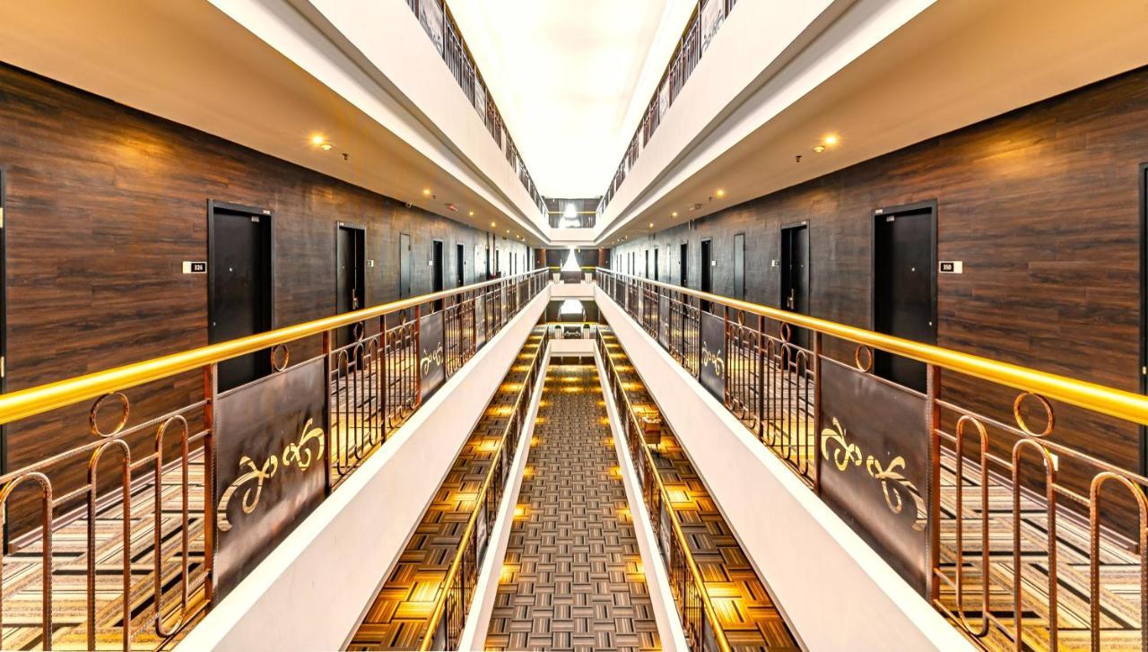 Le'Venue Hotel Бангі Екстер'єр фото